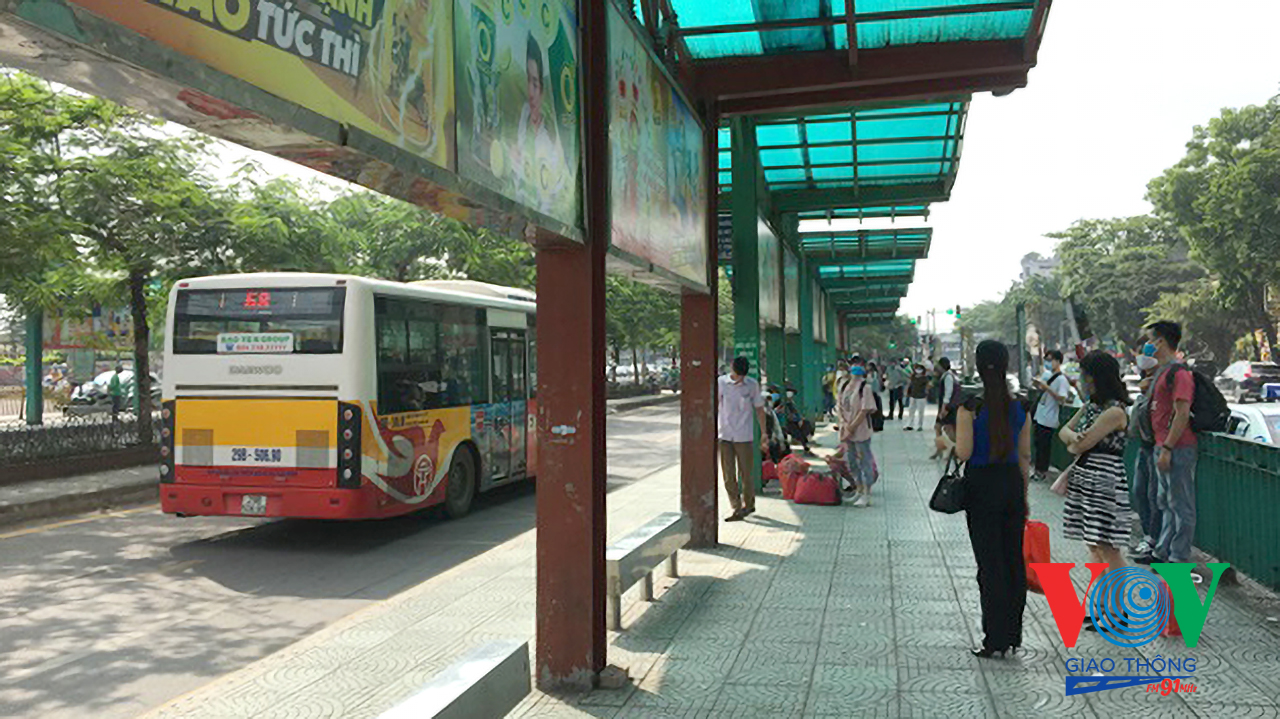 Hà Nội: Đề xuất xây 600 nhà chờ xe buýt chuẩn châu Âu
