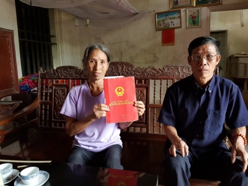 Huyện Sông Lô, Vĩnh Phúc: Đất có sổ đỏ nhưng bị người mượn ngang nhiên rao bán?
