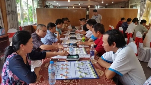 Cuộc phỏng vấn "ngộp thở"…