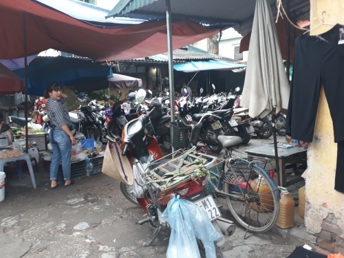 Viết tiếp vụ chợ Thổ Quan, phường Thổ Quan, quận Đống Đa, TP Hà Nội: Vì sao vẫn để các đối tượng lộng hành, hành xử thô bạo với tiểu thương?