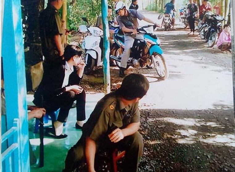 Khung cảnh l&ocirc; đất nơi đang tranh chấp