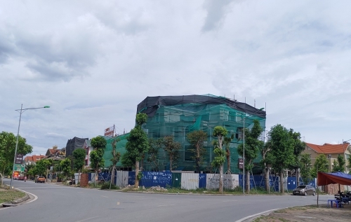 Hà Nội: Nhiều công trình xây dựng sai quy hoạch tại khu biệt thự Tây Nam Linh Đàm