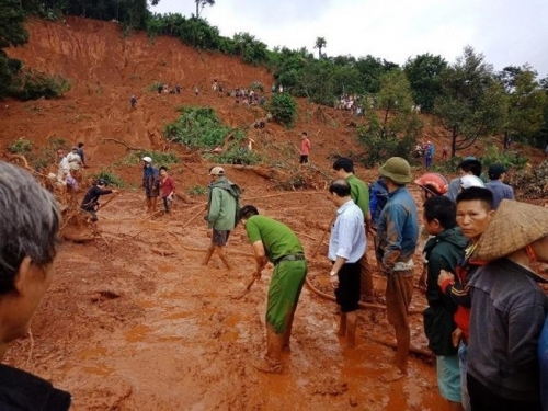Đắk Nông: Lở đồi do mưa lớn khiến 3 người trong gia đình tử vong