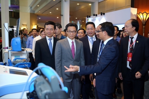 Vietnam ICT Summit 2019 "Việt Nam đang ở đâu trong dòng chảy chuyển đổi số toàn cầu?"