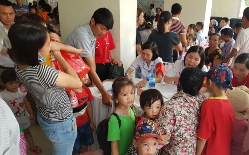 Khám sàng lọc bệnh tim bẩm sinh cho hàng nghìn trẻ em ở Bắc Giang
