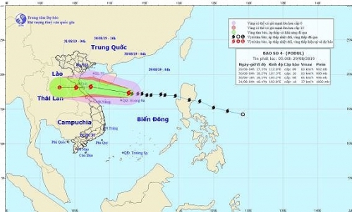 Cập nhật về bão số 4: Tâm bão hướng thẳng vào Nghệ An đến Quảng Bình, giật cấp 11
