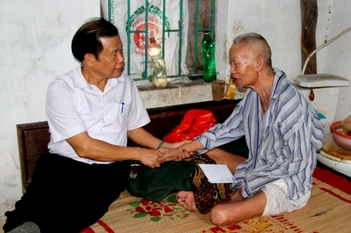 Câu lạc bộ Liên thế hệ tự giúp nhau làng Tiểu Quan