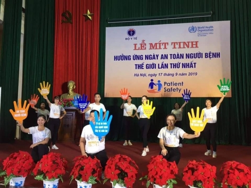 Bộ Y tế: Mít tinh hưởng ứng “Ngày An toàn người bệnh Thế giới” lần thứ Nhất