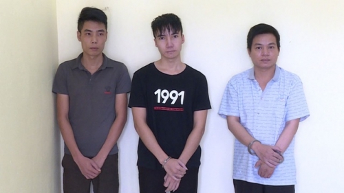 Làm giả hồ sơ vay vốn tài chính Fe Credit chiếm đoạt tiền tỷ