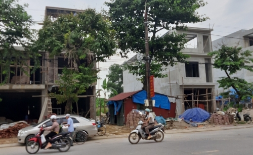 Tiếp vụ phá dỡ nhà chung cư ở TP Sông Công, tỉnh Thái Nguyên: Lộ ý đồ phân lô bán nền, nhiều hộ dân đang xây dựng không phép