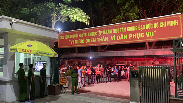 Trụ sở c&ocirc;ng an quận Bắc Từ Li&ecirc;m v&agrave;o tối 30-9.