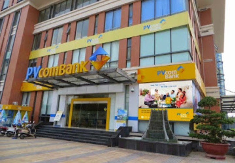 Trụ sở ng&acirc;n h&agrave;ng PVcomBank CN Th&aacute;i B&igrave;nh nằm ở tầng 1 Kh&aacute;ch sạn Dầu kh&iacute; Th&aacute;i B&igrave;nh. Ảnh: B&aacute;o Ph&aacute;p luật