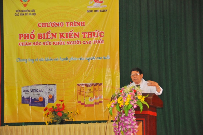 Thầy thuốc Ưu t&uacute; Phạm H&ograve;a Lan