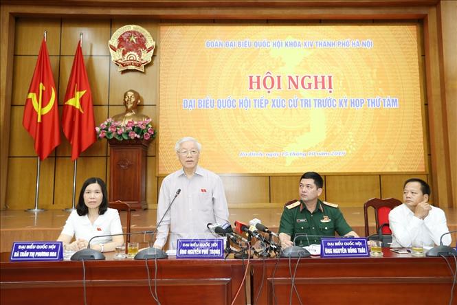 Tổng B&iacute; thư, Chủ tịch nước Nguyễn Ph&uacute; Trọng ph&aacute;t biểu tại buổi tiếp x&uacute;c cử tri quận Ba Đ&igrave;nh, Ho&agrave;n Kiếm v&agrave; T&acirc;y Hồ. Ảnh: Tr&iacute; Dũng/TTXVN
