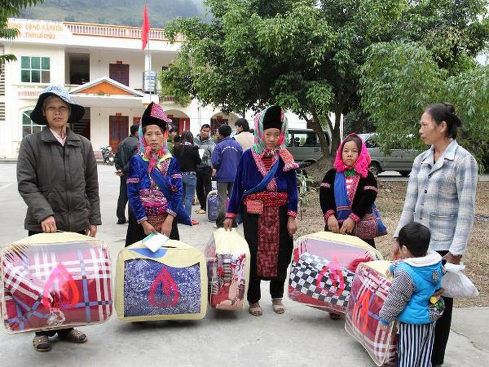 Người ngh&egrave;o lu&ocirc;n nhận được sự quan t&acirc;m của Đảng v&agrave; Nh&agrave; nước.