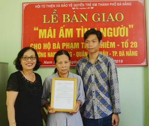 Tặng “Mái ấm tình người” cho hộ NCT đặc biệt nghèo