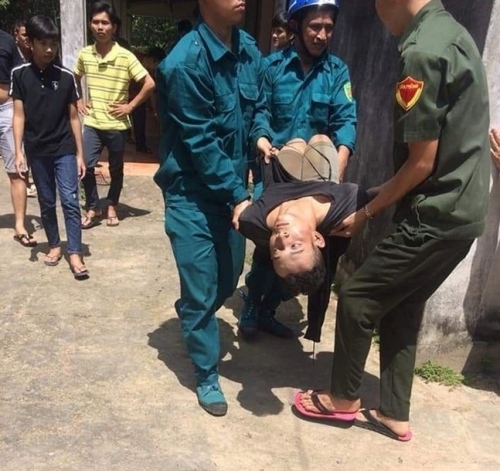 Nam thanh niên nghi ngáo đá sát hại cụ ông