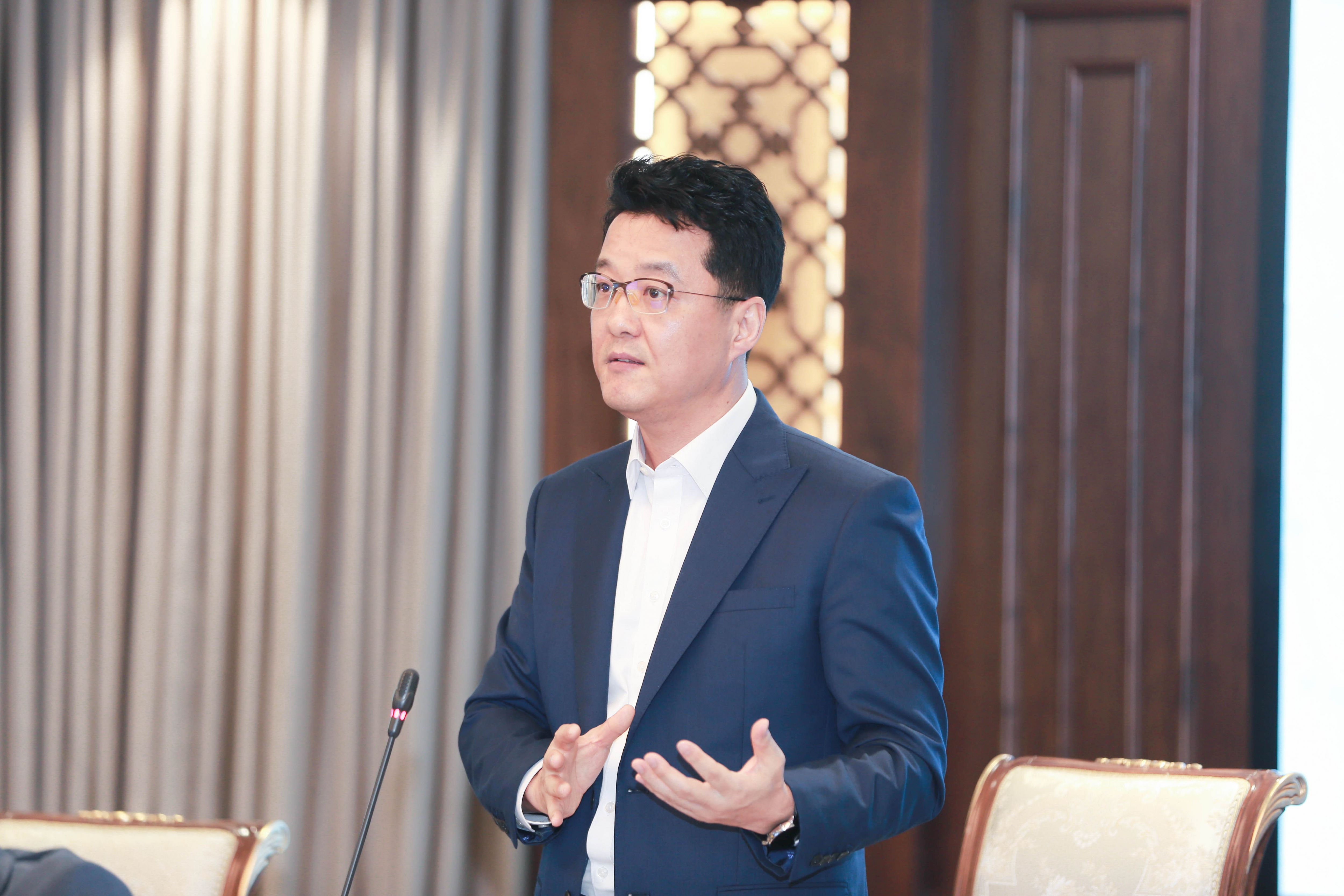 &Ocirc;ng Suh Kyung Wook, Tổng Gi&aacute;m đốc C&ocirc;ng ty Điện tử Samsung Vina ph&aacute;t biểu