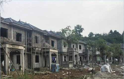 Hòa Bình: Có hay không hàng trăm biệt thự “chui” vào giấy phép của dự án Eco Valley?