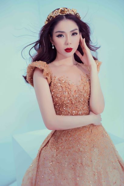Đến Q Show2 nghe Lệ Quyên hát 20 năm cuộc đời