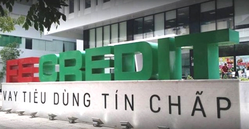 Tin nhắn có tiêu đề Fecredit “khủng bố” khách hàng