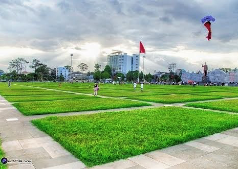 Quảng trường Đại đo&agrave;n kết tại TP Pleiku, nơi diễn ra sự kiện TECHDEMO