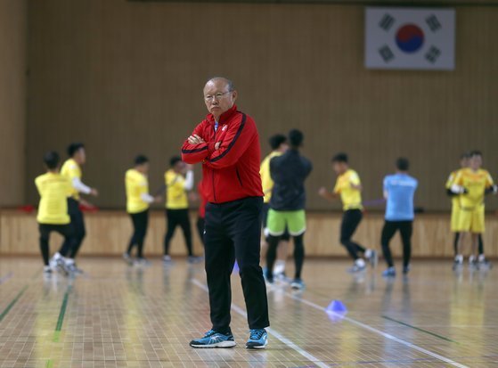 Danh s&aacute;ch U23 Việt Nam đi U23 ch&acirc;u &Aacute;: Cuộc đua khốc liệt trước giờ G