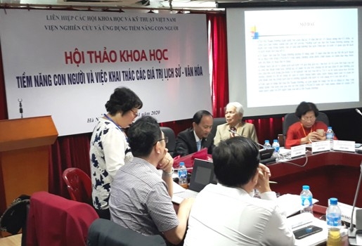 Hội thảo khoa học Tiềm năng con người và việc khai thác các giá trị lịch sử -văn hóa