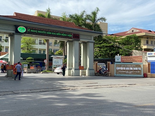 Tỉnh Thanh Hóa: Bệnh nhân ung thư “dài cổ” đợi sửa chữa máy xạ trị (Bài 1)