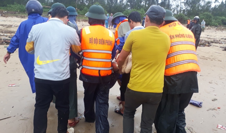 Quảng Bình: Tìm thấy thêm 3 thi thể bị lũ cuốn