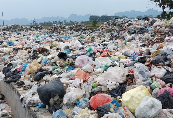 Vừa quyết định thanh tra, Công ty Minh Quân vẫn trúng gói thầu thu gom rác thải 