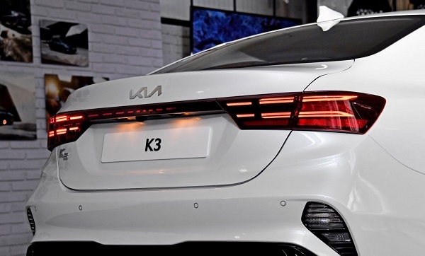 Kia Cerato phiên bản mới ra mắt