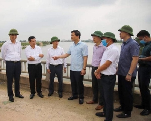 6 cơ sở sản xuất giấy đầu độc sông Cầu bị đình chỉ hoạt động