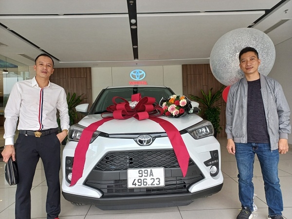 Khách đặt Toyota Raize phải chờ đến tháng 2/2022