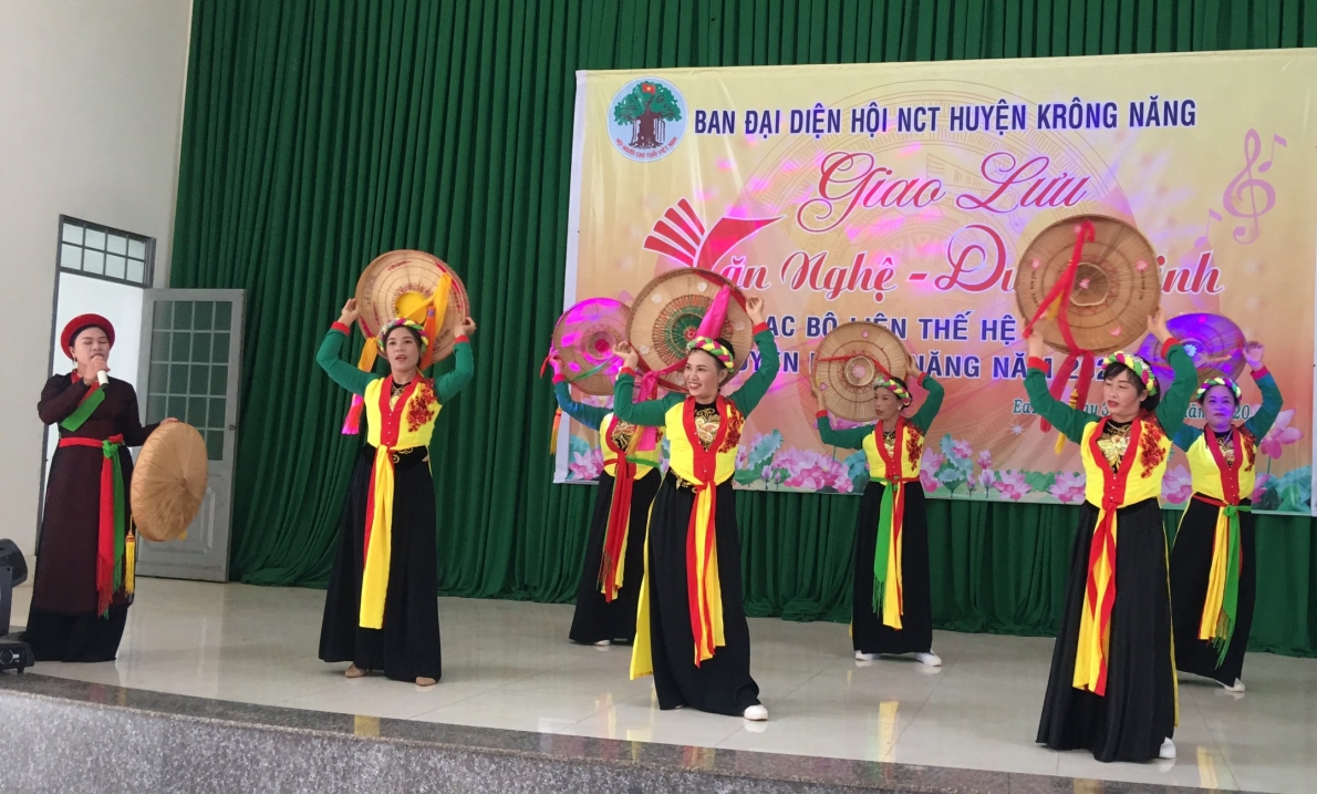 Tham gia các CLB phù hợp giúp người cao tuổi cảm thấy vui vẻ, thoải mái, tăng tuổi thọ Tham gia các CLB phù hợp giúp người cao tuổi cảm thấy vui vẻ, thoải mái, tăng tuổi thọ