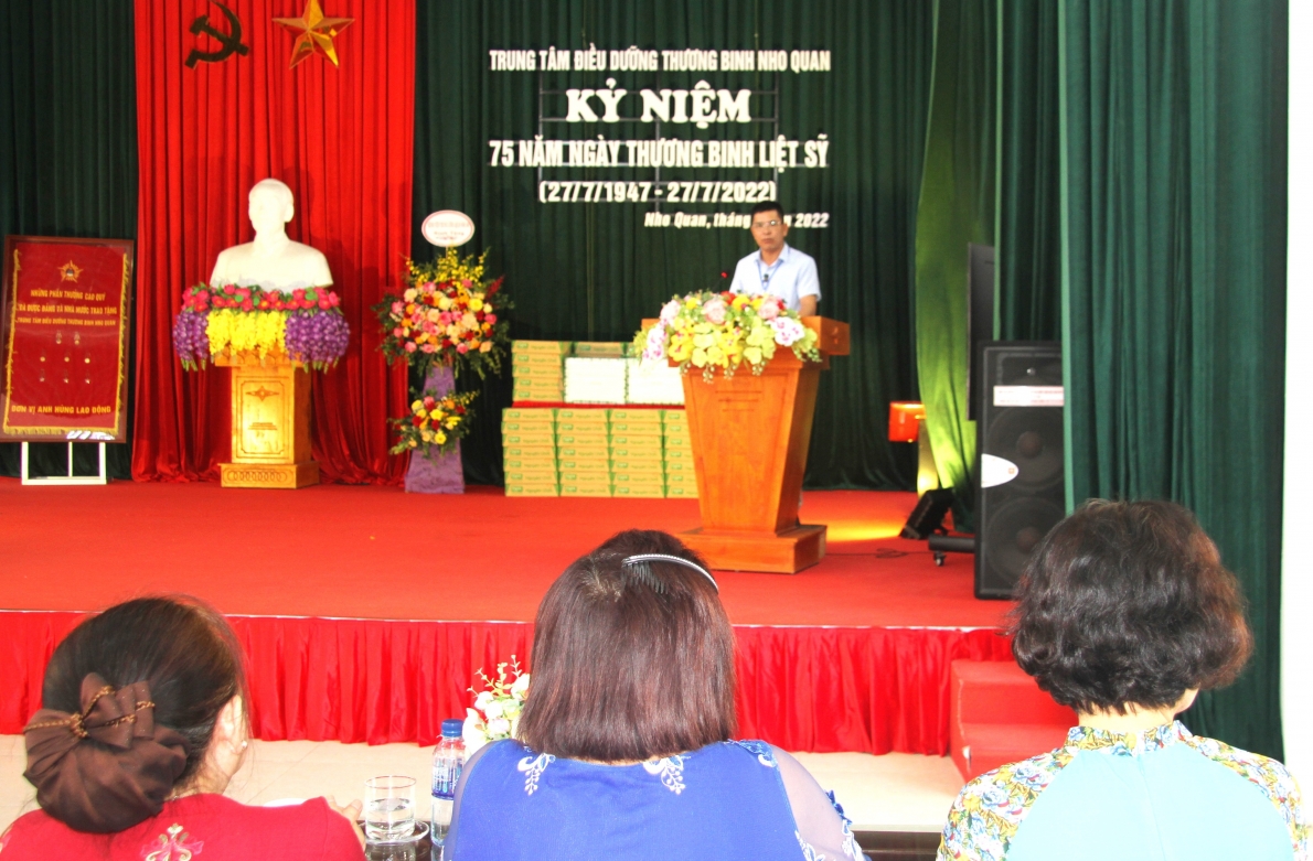 Đại diện Trung tâm Điều dưỡng Thương binh Nho Quan phát biểu Đại diện Trung tâm Điều dưỡng Thương binh Nho Quan phát biểu