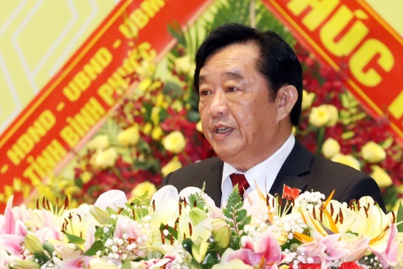 2. Theo ông Nguyễn Hoàng Thao, Phó Bí thư Thường trực Tỉnh uỷ, Chủ tịch UBND tỉnh Bình Dương, trong 5 năm qua, để huy động tối đa nguồn lực, tỉnh đã triển khai chủ trương Bình Dương: Đặt chỉ tiêu thu hút đầu tư trong nhiệm kì tới