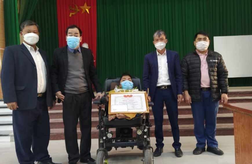 Tỉnh Bắc Giang: Chia sẻ yêu thương với những người khuyết tật có hoàn cảnh khó khăn