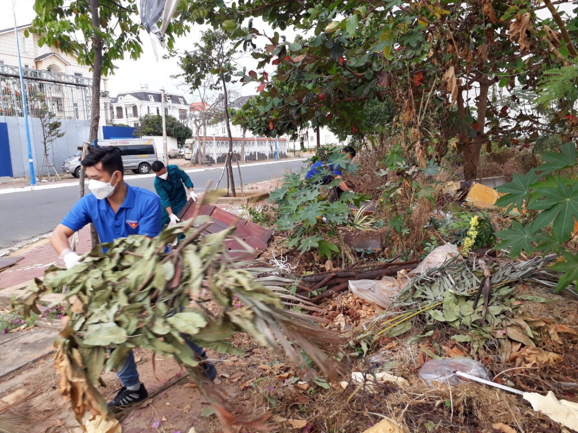 Bà Rịa – Vũng Tàu: Đoàn thanh niên xung kích làm sạch môi trường thành phố biển Vũng Tàu