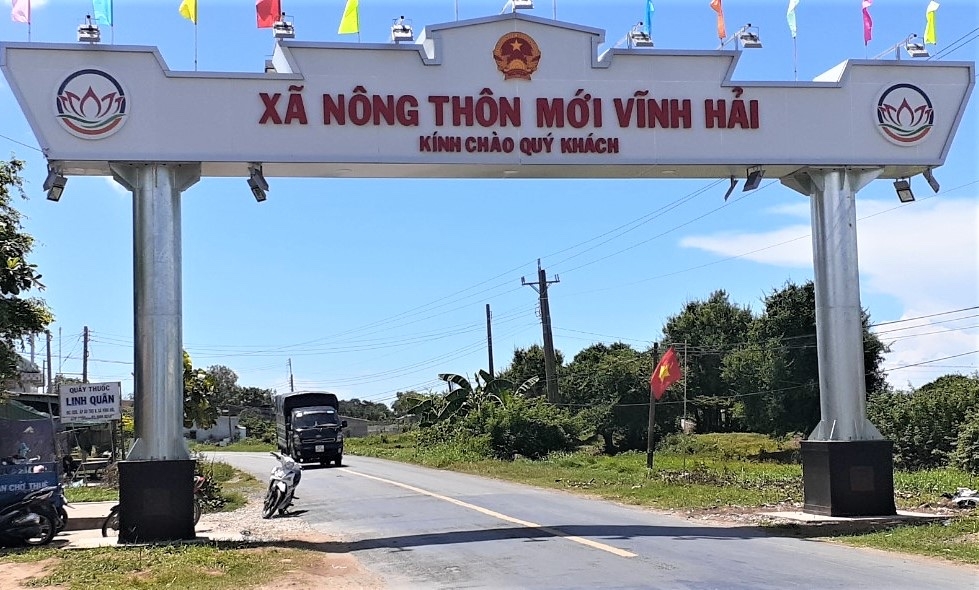 Đình chỉ công tác một Chủ tịch xã ở Sóc Trăng