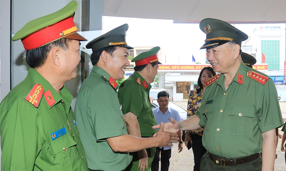 Bộ trưởng Tô Lâm thăm và làm việc với Công an tỉnh An Giang