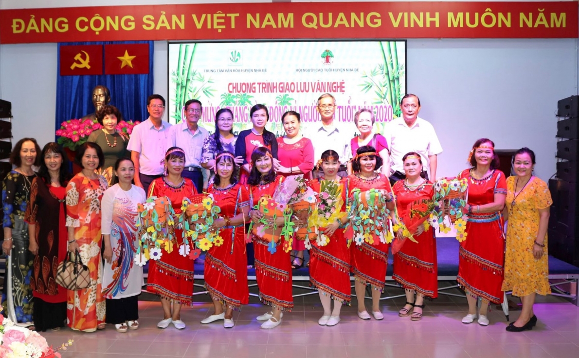 Hội NCT huyện Nhà Bè, TP Hồ Chí Minh:  Phát huy tốt phong trào “Tuổi cao – Gương sáng”