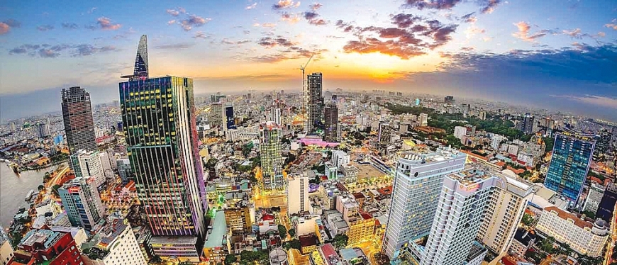 Chấm phá mấy gam màu bản đồ Việt Nam